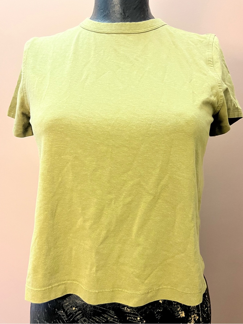 Lululemon Classic-Fit Cotton-Blend T-Shirt
Bronze Green Lightweight Tee Size 2
